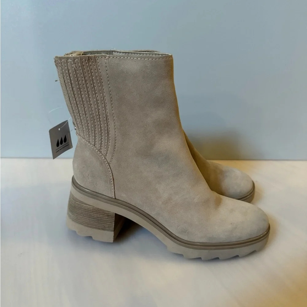 New Dolce Vita Women's Martey H2o Fashion Boot 8.5, Taupe Suede H2o